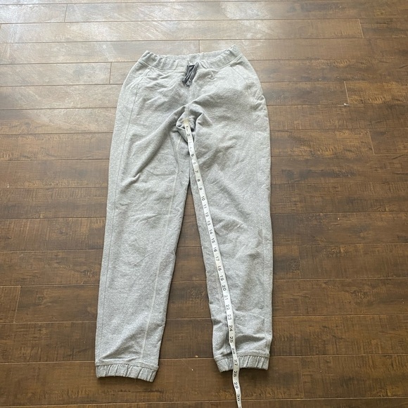 Lululemon grey joggers - Picture 8 of 9